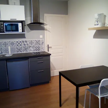 Studio 18m2 Tout Confort N°3 * Étain