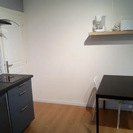 Studio 18m2 Tout Confort N°3 * Étain